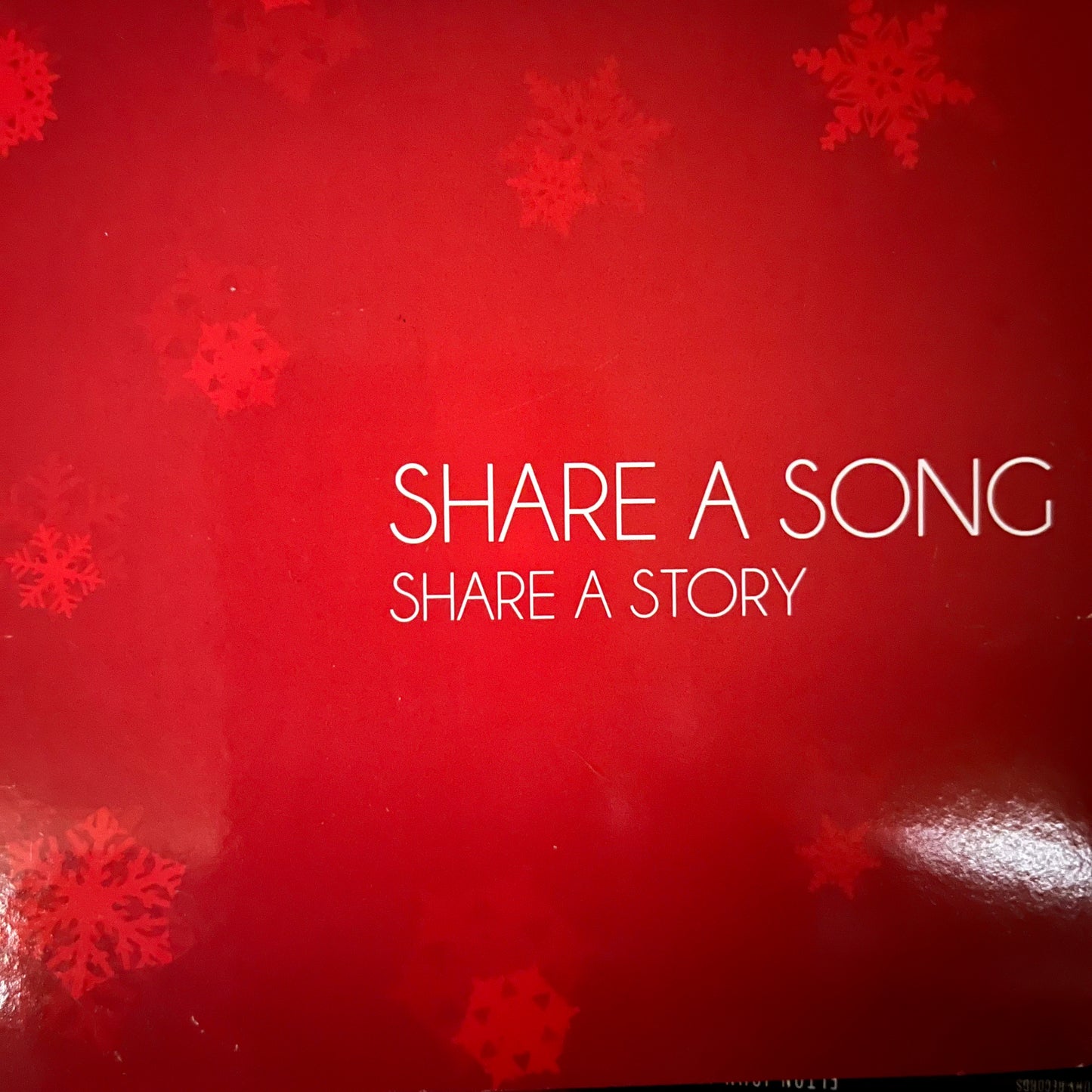 Varios – Share A Song Share A Story